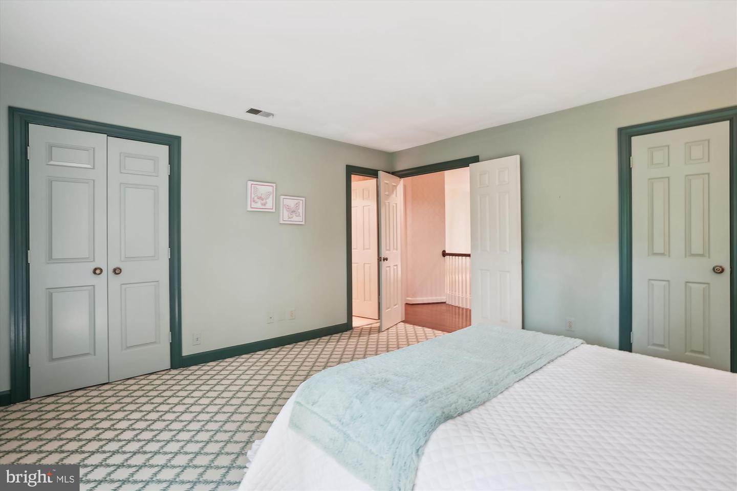 10217 WENDOVER DR, VIENNA, Virginia 22181, 4 Bedrooms Bedrooms, ,3 BathroomsBathrooms,Residential,For sale,10217 WENDOVER DR,VAFX2245662 MLS # VAFX2245662