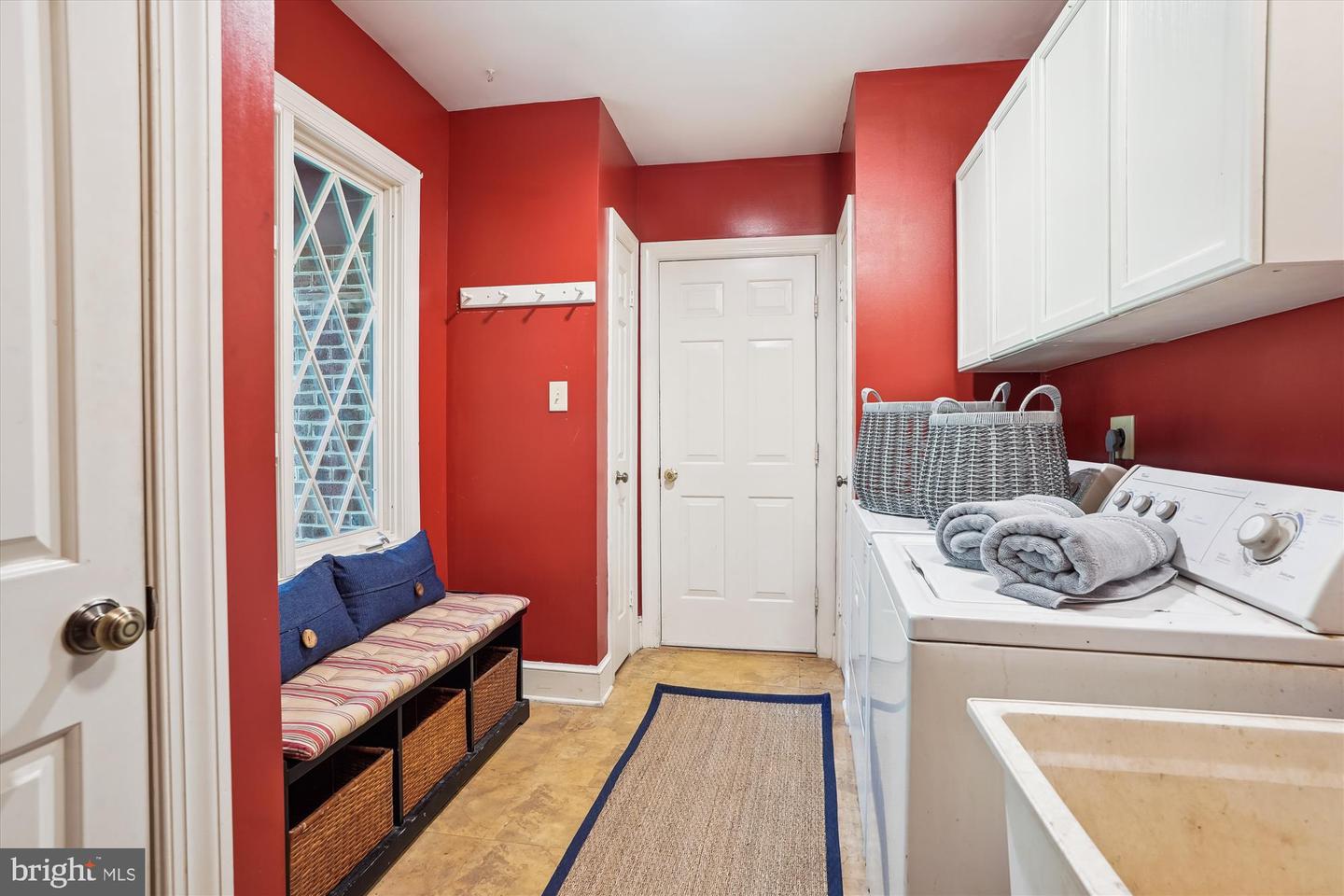 10217 WENDOVER DR, VIENNA, Virginia 22181, 4 Bedrooms Bedrooms, ,3 BathroomsBathrooms,Residential,For sale,10217 WENDOVER DR,VAFX2245662 MLS # VAFX2245662