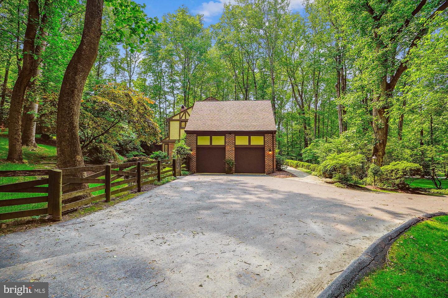 10217 WENDOVER DR, VIENNA, Virginia 22181, 4 Bedrooms Bedrooms, ,3 BathroomsBathrooms,Residential,For sale,10217 WENDOVER DR,VAFX2245662 MLS # VAFX2245662