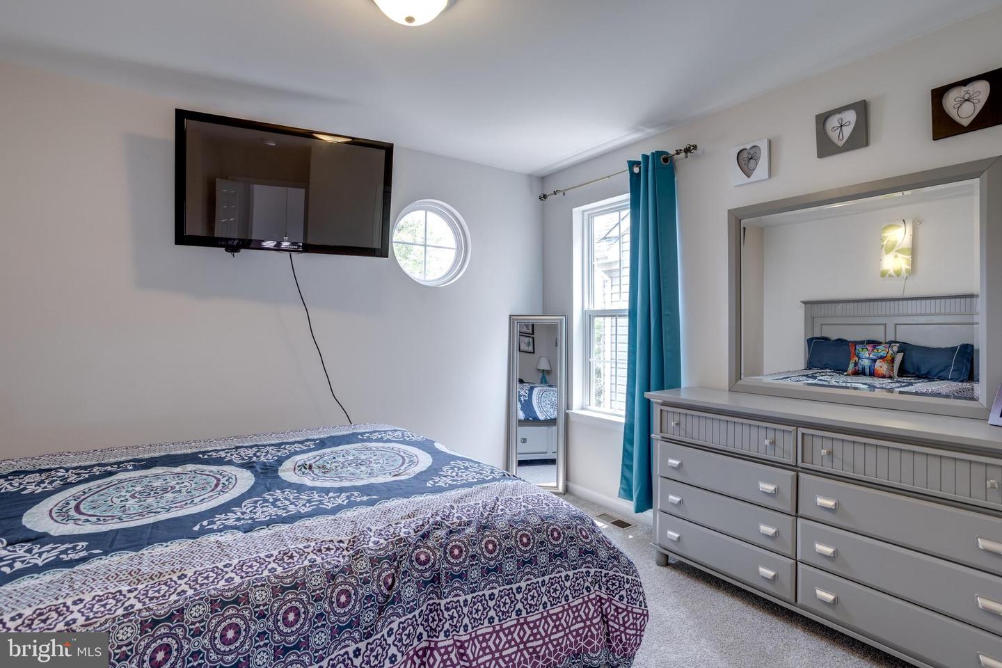 3317 EAGLE RIDGE DR, WOODBRIDGE, Virginia 22191, 4 Bedrooms Bedrooms, ,3 BathroomsBathrooms,Residential,For sale,3317 EAGLE RIDGE DR,VAPW2096346 MLS # VAPW2096346