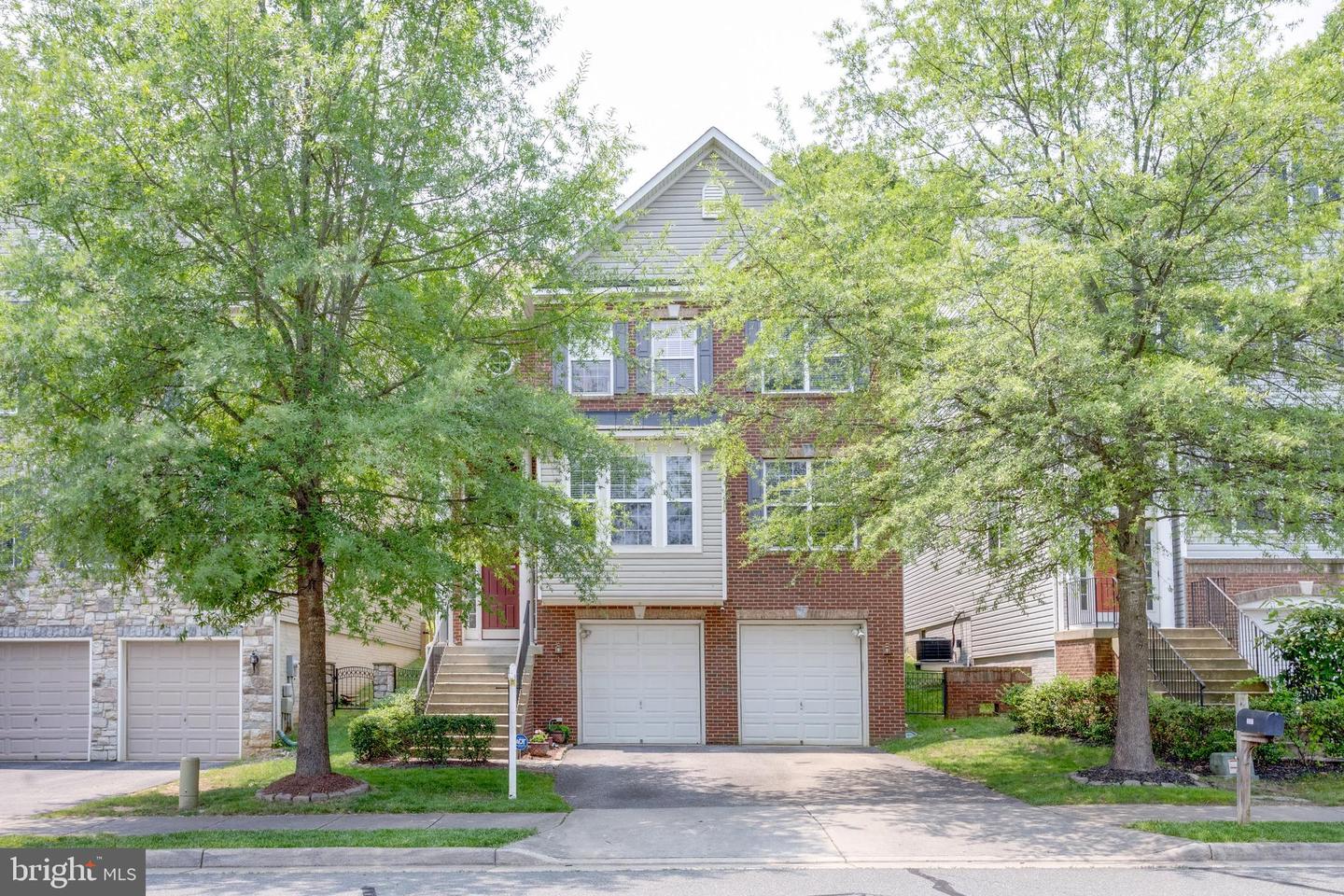 3317 EAGLE RIDGE DR, WOODBRIDGE, Virginia 22191, 4 Bedrooms Bedrooms, ,3 BathroomsBathrooms,Residential,For sale,3317 EAGLE RIDGE DR,VAPW2096346 MLS # VAPW2096346