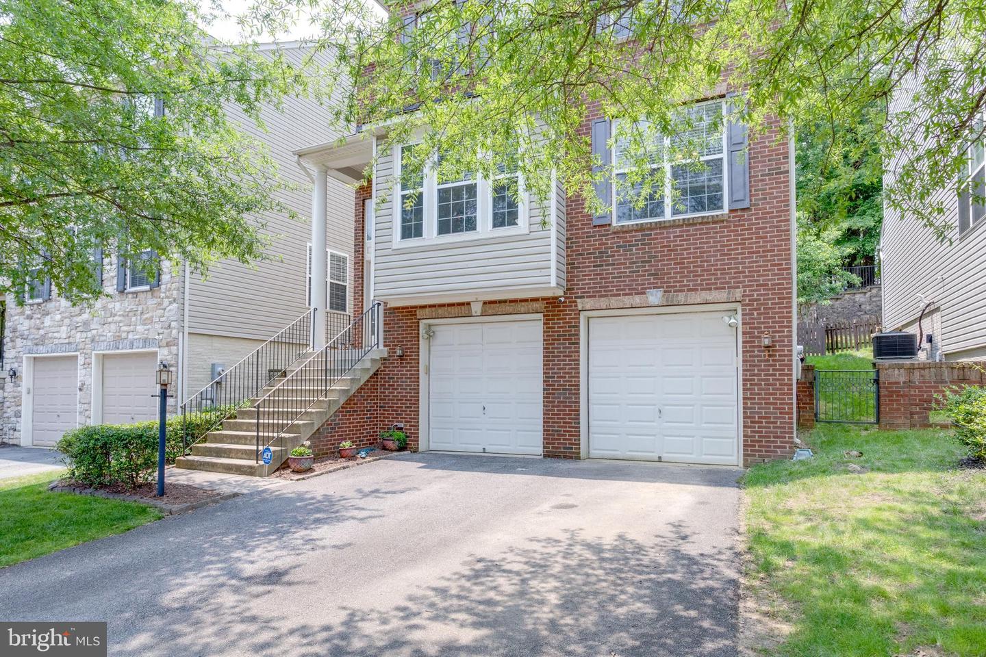 3317 EAGLE RIDGE DR, WOODBRIDGE, Virginia 22191, 4 Bedrooms Bedrooms, ,3 BathroomsBathrooms,Residential,For sale,3317 EAGLE RIDGE DR,VAPW2096346 MLS # VAPW2096346