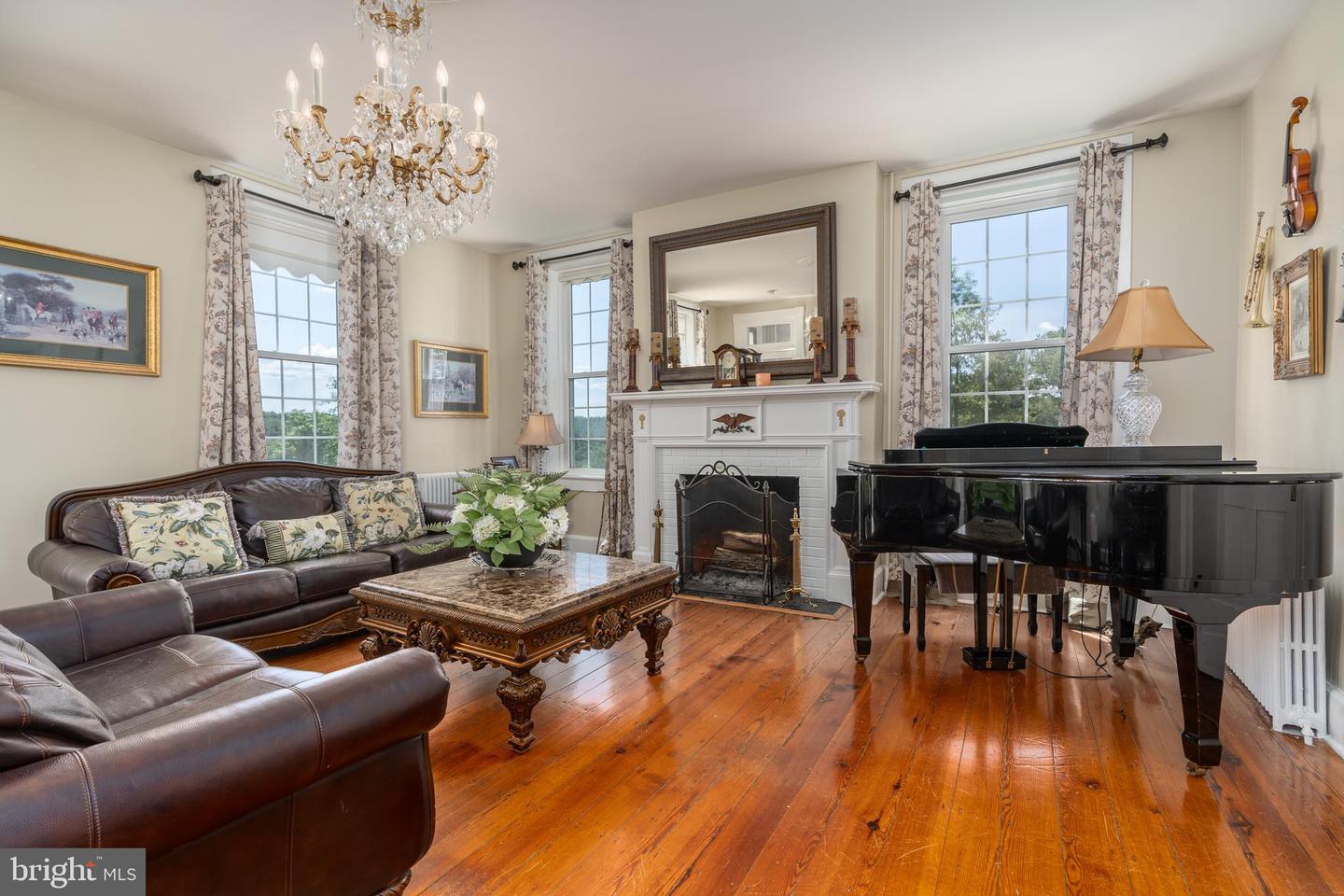 15158 BERLIN TPKE, PURCELLVILLE, Virginia 20132, 6 Bedrooms Bedrooms, ,4 BathroomsBathrooms,Residential,For sale,15158 BERLIN TPKE,VALO2098838 MLS # VALO2098838