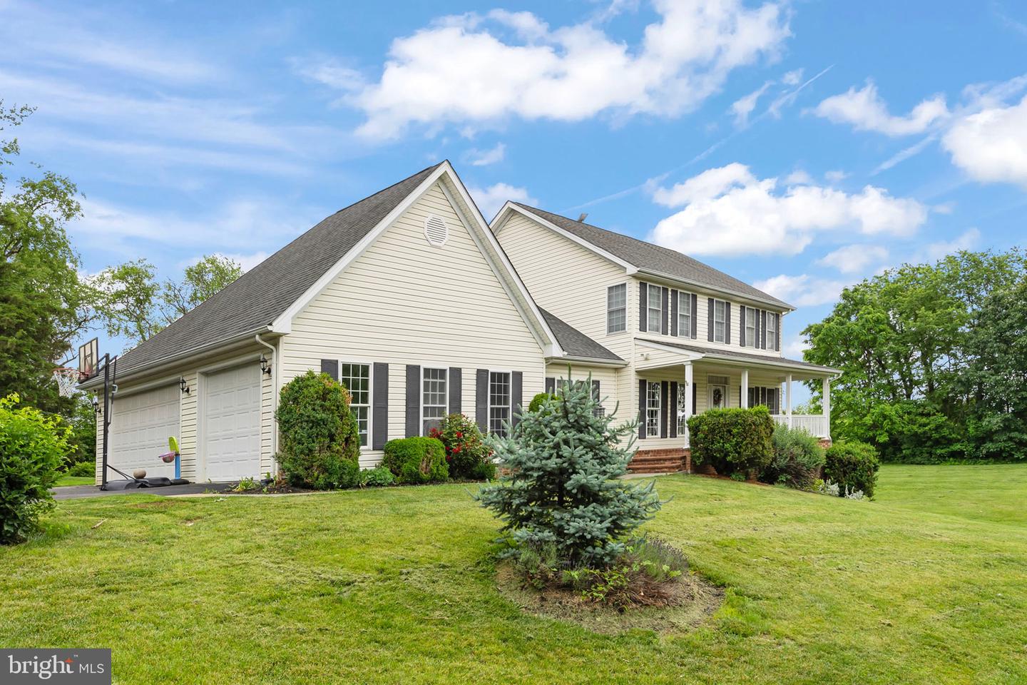 162 BUNCHBERRY RIDGE CT, STEPHENS CITY, Virginia 22655, 4 Bedrooms Bedrooms, ,3 BathroomsBathrooms,Residential,For sale,162 BUNCHBERRY RIDGE CT,VAFV2034670 MLS # VAFV2034670