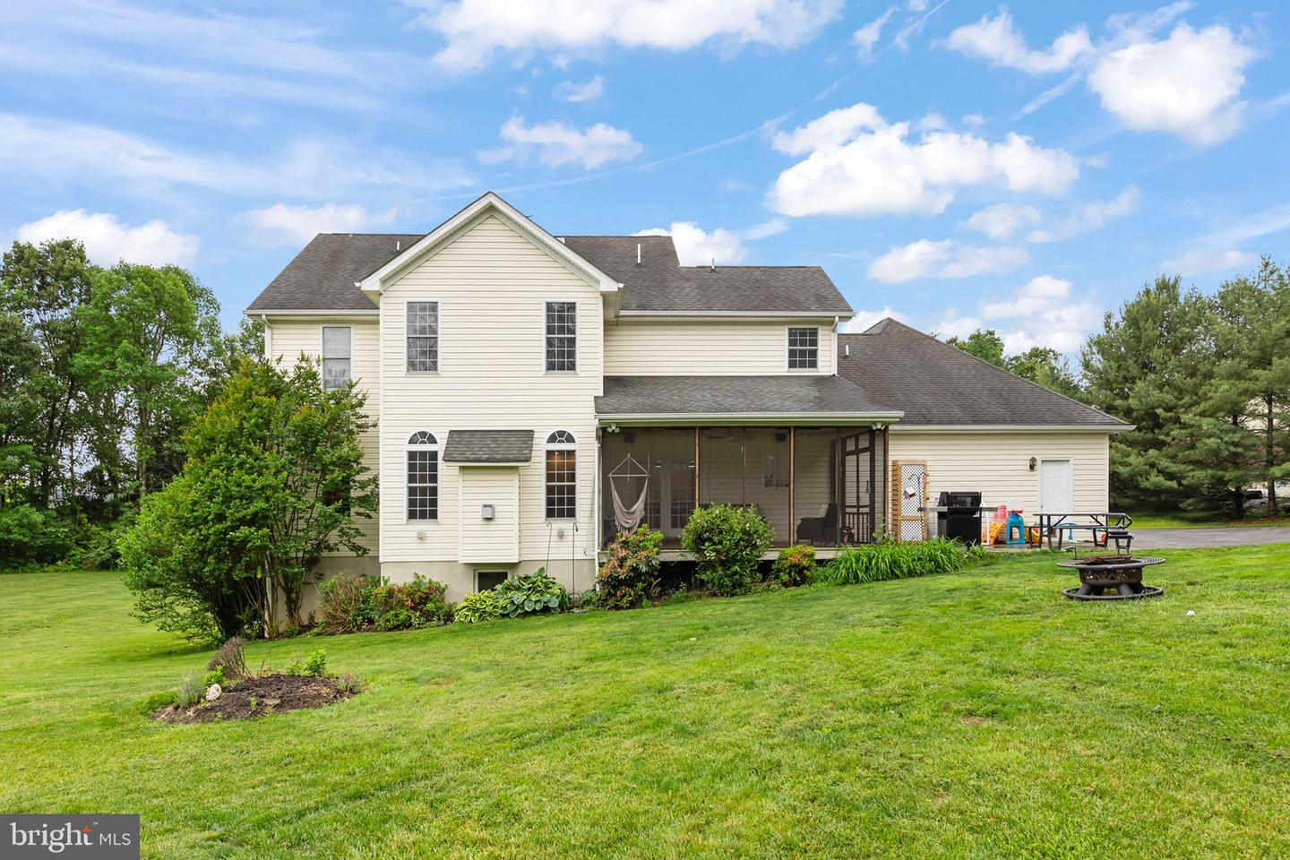 162 BUNCHBERRY RIDGE CT, STEPHENS CITY, Virginia 22655, 4 Bedrooms Bedrooms, ,3 BathroomsBathrooms,Residential,For sale,162 BUNCHBERRY RIDGE CT,VAFV2034670 MLS # VAFV2034670