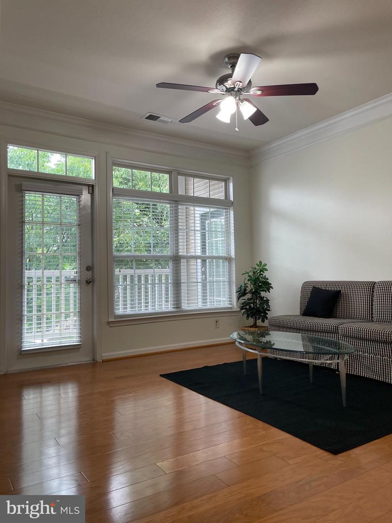 512 SUNSET VIEW TER SE #204, LEESBURG, Virginia 20175, 1 Bedroom Bedrooms, ,1 BathroomBathrooms,Residential,For sale,512 SUNSET VIEW TER SE #204,VALO2098822 MLS # VALO2098822
