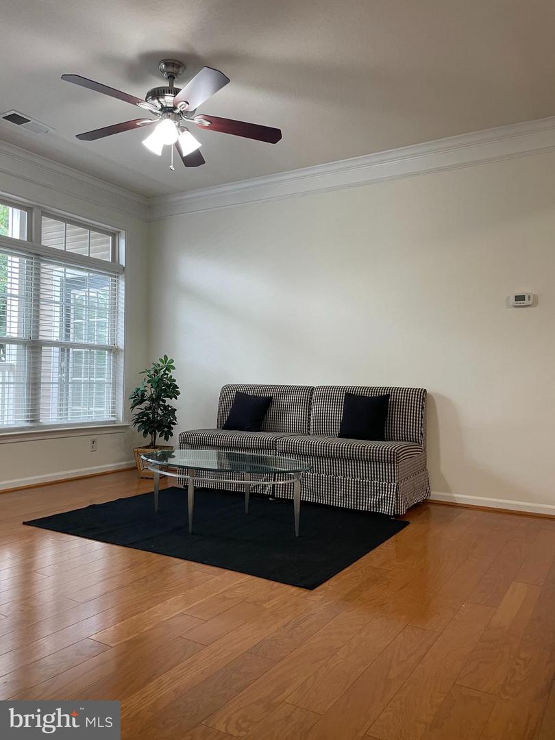 512 SUNSET VIEW TER SE #204, LEESBURG, Virginia 20175, 1 Bedroom Bedrooms, ,1 BathroomBathrooms,Residential,For sale,512 SUNSET VIEW TER SE #204,VALO2098822 MLS # VALO2098822