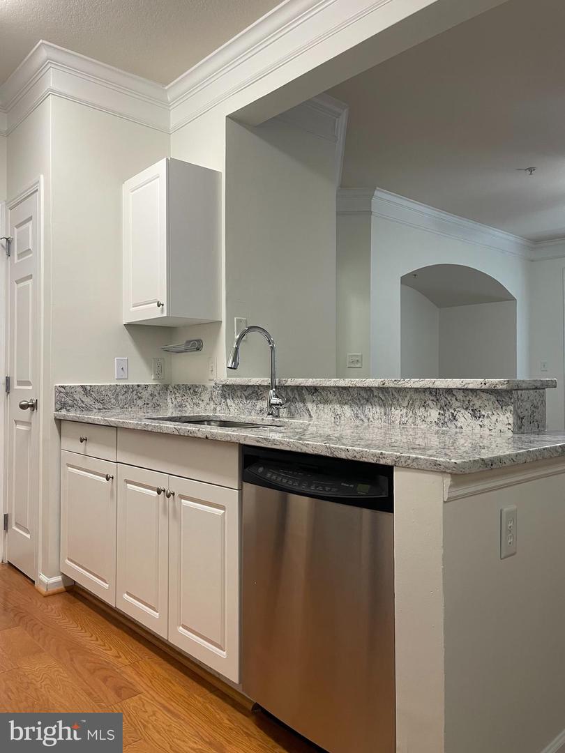 512 SUNSET VIEW TER SE #204, LEESBURG, Virginia 20175, 1 Bedroom Bedrooms, ,1 BathroomBathrooms,Residential,For sale,512 SUNSET VIEW TER SE #204,VALO2098822 MLS # VALO2098822