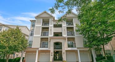 11377 ARISTOTLE DR #10-303, FAIRFAX, Virginia 22030, 2 Bedrooms Bedrooms, ,2 BathroomsBathrooms,Residential,For sale,11377 ARISTOTLE DR #10-303,VAFX2245732 MLS # VAFX2245732