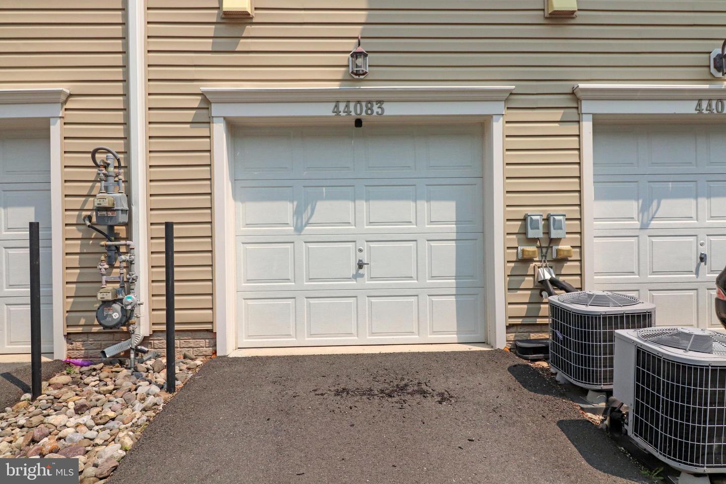 44083 PEIROSA, CHANTILLY, Virginia 20152, 3 Bedrooms Bedrooms, ,2 BathroomsBathrooms,Residential,For sale,44083 PEIROSA,VALO2098854 MLS # VALO2098854