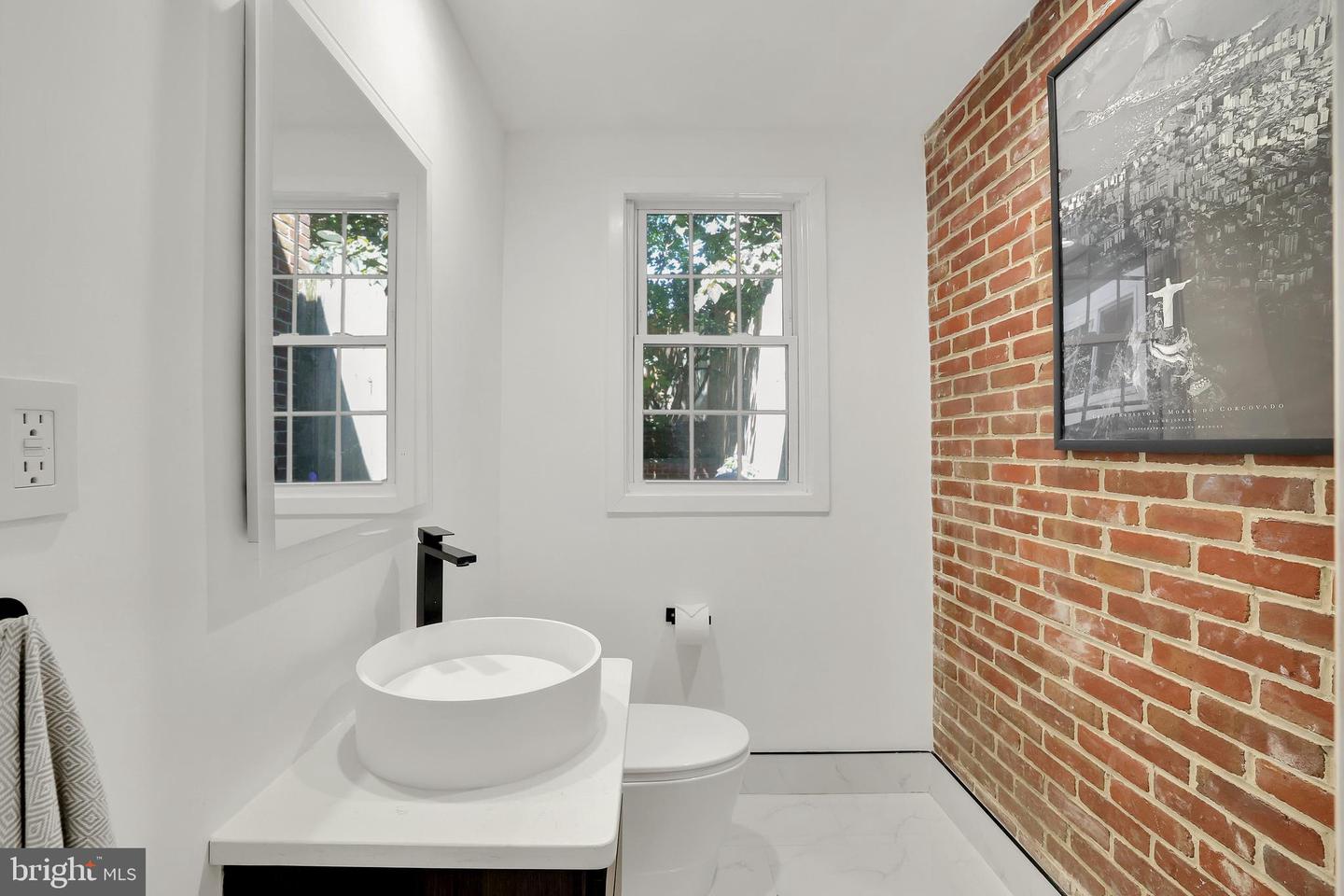 1220 28TH ST NW, WASHINGTON, District Of Columbia 20007, 3 Bedrooms Bedrooms, ,2 BathroomsBathrooms,Residential,For sale,1220 28TH ST NW,DCDC2204174 MLS # DCDC2204174