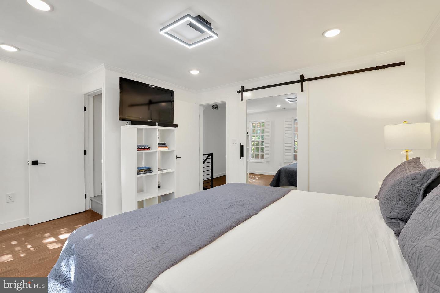 1220 28TH ST NW, WASHINGTON, District Of Columbia 20007, 3 Bedrooms Bedrooms, ,2 BathroomsBathrooms,Residential,For sale,1220 28TH ST NW,DCDC2204174 MLS # DCDC2204174