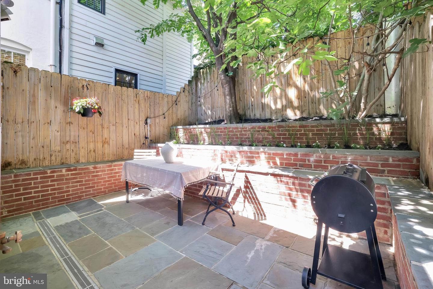 1220 28TH ST NW, WASHINGTON, District Of Columbia 20007, 3 Bedrooms Bedrooms, ,2 BathroomsBathrooms,Residential,For sale,1220 28TH ST NW,DCDC2204174 MLS # DCDC2204174