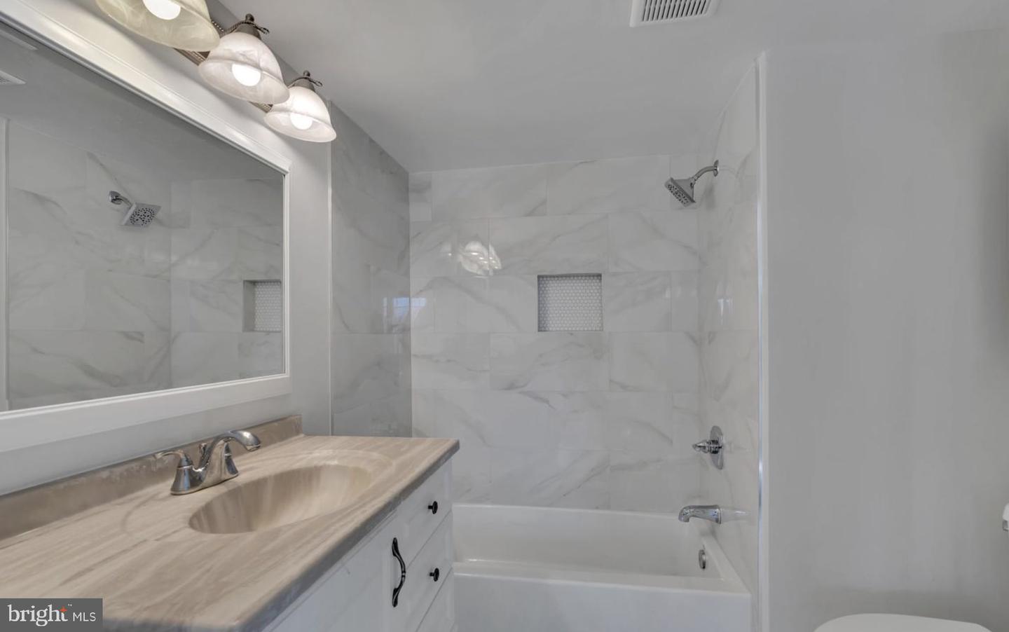 106 WESTWICK CT #3, STERLING, Virginia 20165, 3 Bedrooms Bedrooms, ,3 BathroomsBathrooms,Residential,For sale,106 WESTWICK CT #3,VALO2098808 MLS # VALO2098808