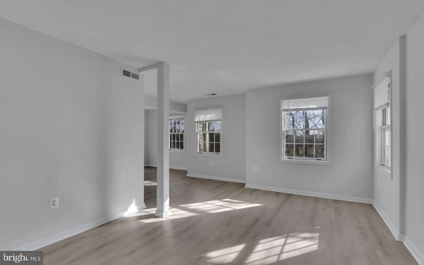 106 WESTWICK CT #3, STERLING, Virginia 20165, 3 Bedrooms Bedrooms, ,3 BathroomsBathrooms,Residential,For sale,106 WESTWICK CT #3,VALO2098808 MLS # VALO2098808