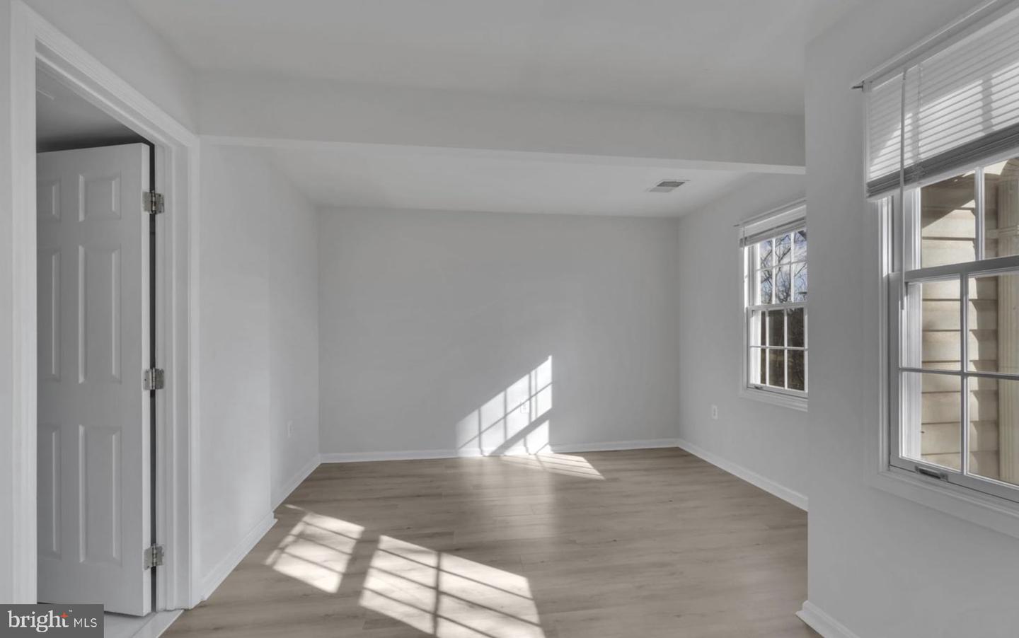 106 WESTWICK CT #3, STERLING, Virginia 20165, 3 Bedrooms Bedrooms, ,3 BathroomsBathrooms,Residential,For sale,106 WESTWICK CT #3,VALO2098808 MLS # VALO2098808