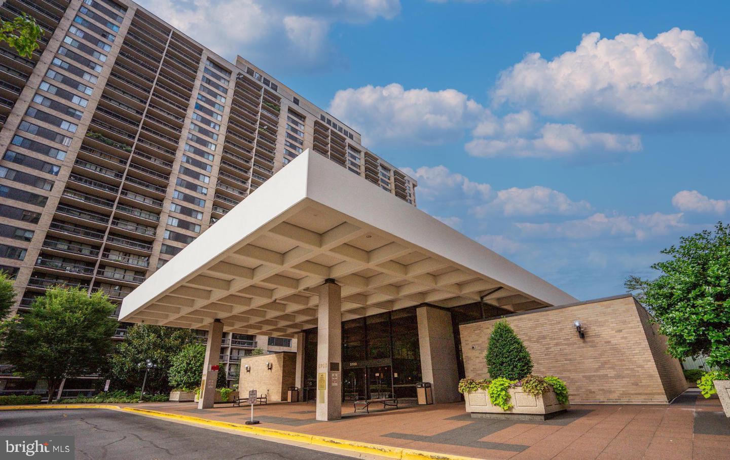 3701 S GEORGE MASON DR #116N, FALLS CHURCH, Virginia 22041, 1 Bedroom Bedrooms, ,1 BathroomBathrooms,Residential,For sale,3701 S GEORGE MASON DR #116N,VAFX2245794 MLS # VAFX2245794