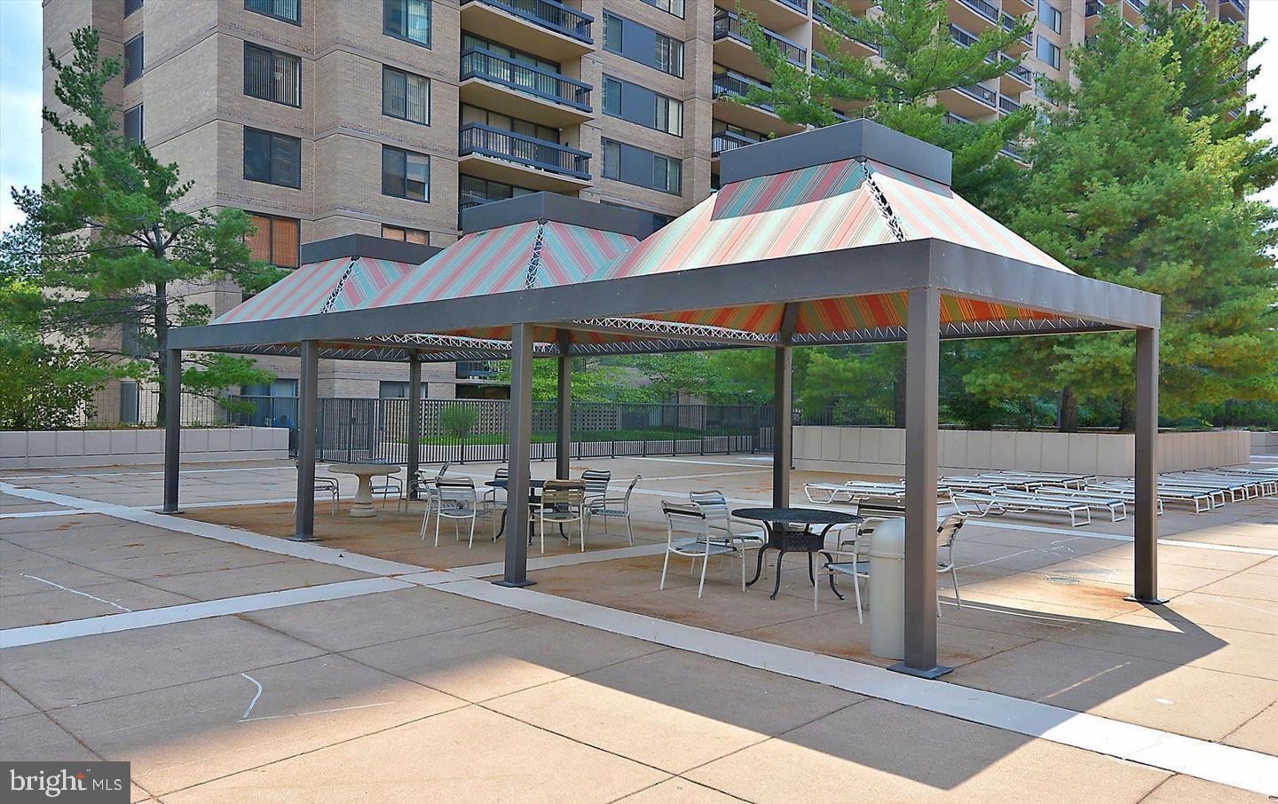 3701 S GEORGE MASON DR #116N, FALLS CHURCH, Virginia 22041, 1 Bedroom Bedrooms, ,1 BathroomBathrooms,Residential,For sale,3701 S GEORGE MASON DR #116N,VAFX2245794 MLS # VAFX2245794