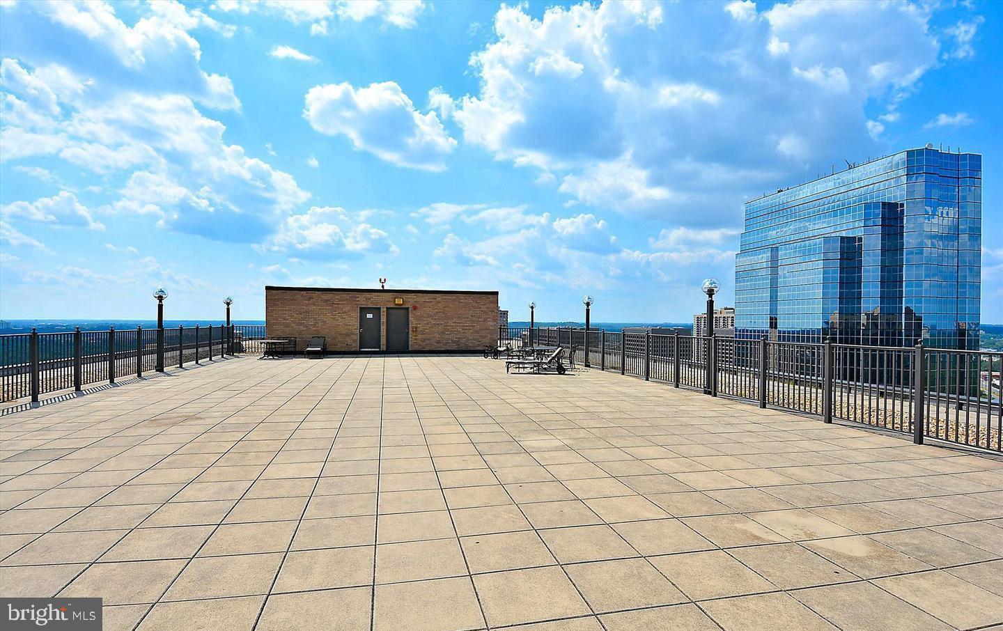 3701 S GEORGE MASON DR #116N, FALLS CHURCH, Virginia 22041, 1 Bedroom Bedrooms, ,1 BathroomBathrooms,Residential,For sale,3701 S GEORGE MASON DR #116N,VAFX2245794 MLS # VAFX2245794