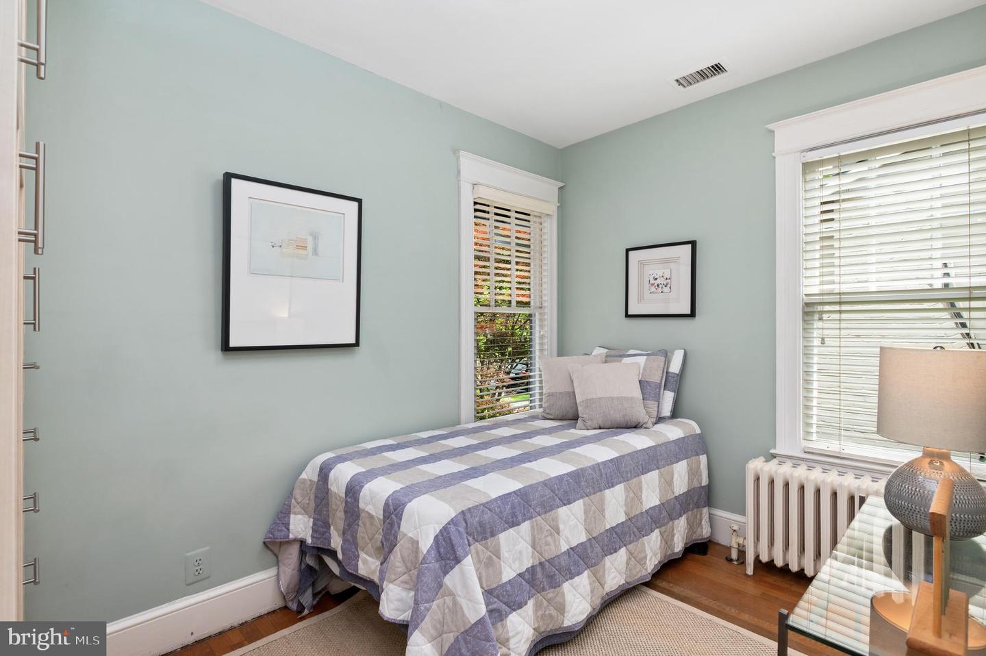 4436 49TH ST NW, WASHINGTON, District Of Columbia 20016, 3 Bedrooms Bedrooms, ,2 BathroomsBathrooms,Residential,For sale,4436 49TH ST NW,DCDC2204290 MLS # DCDC2204290