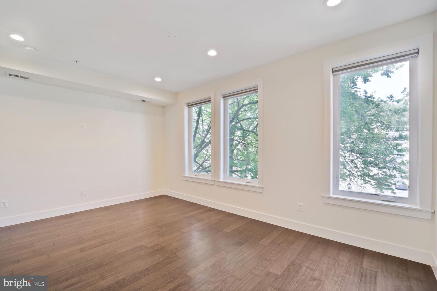 525 KENNEDY ST NW #4, WASHINGTON, District Of Columbia 20011, 3 Bedrooms Bedrooms, ,2 BathroomsBathrooms,Residential,For sale,525 KENNEDY ST NW #4,DCDC2204296 MLS # DCDC2204296