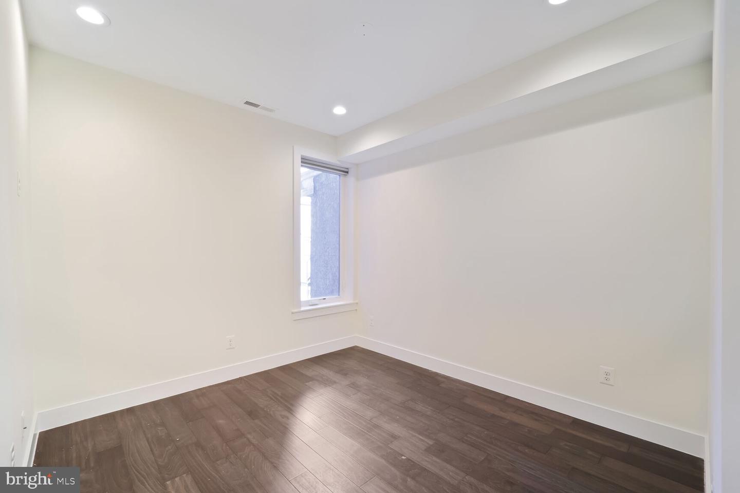 525 KENNEDY ST NW #4, WASHINGTON, District Of Columbia 20011, 3 Bedrooms Bedrooms, ,2 BathroomsBathrooms,Residential,For sale,525 KENNEDY ST NW #4,DCDC2204296 MLS # DCDC2204296