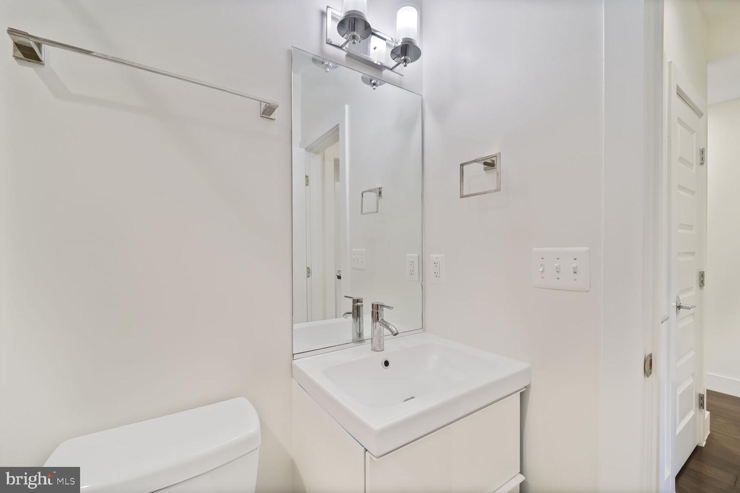 525 KENNEDY ST NW #4, WASHINGTON, District Of Columbia 20011, 3 Bedrooms Bedrooms, ,2 BathroomsBathrooms,Residential,For sale,525 KENNEDY ST NW #4,DCDC2204296 MLS # DCDC2204296