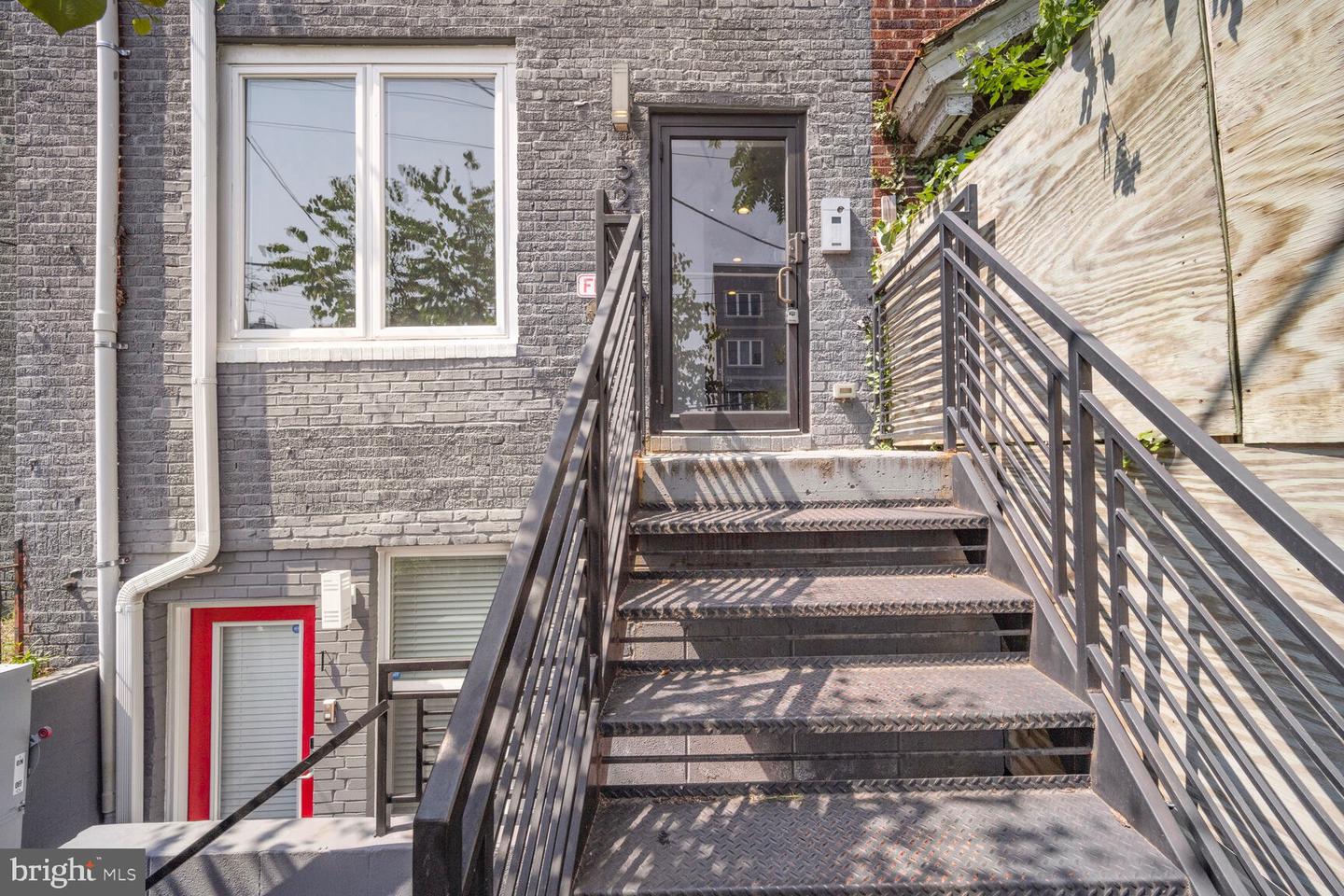 525 KENNEDY ST NW #4, WASHINGTON, District Of Columbia 20011, 3 Bedrooms Bedrooms, ,2 BathroomsBathrooms,Residential,For sale,525 KENNEDY ST NW #4,DCDC2204296 MLS # DCDC2204296