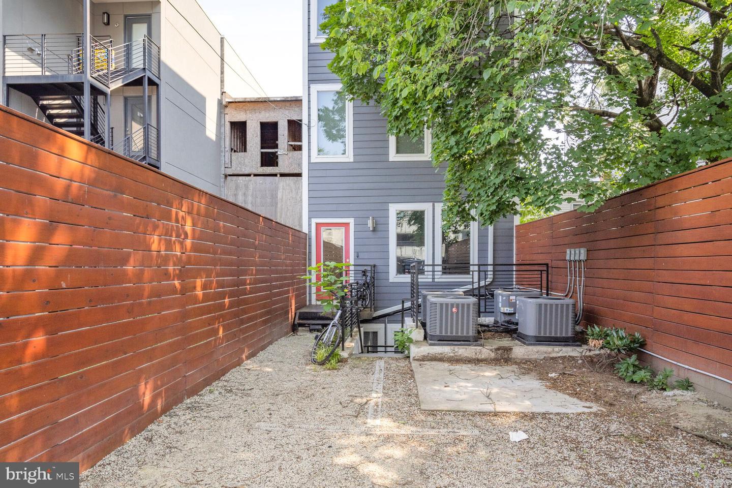 525 KENNEDY ST NW #4, WASHINGTON, District Of Columbia 20011, 3 Bedrooms Bedrooms, ,2 BathroomsBathrooms,Residential,For sale,525 KENNEDY ST NW #4,DCDC2204296 MLS # DCDC2204296