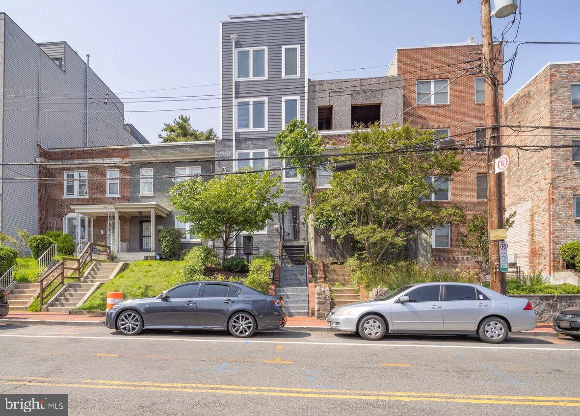 525 KENNEDY ST NW #4, WASHINGTON, District Of Columbia 20011, 3 Bedrooms Bedrooms, ,2 BathroomsBathrooms,Residential,For sale,525 KENNEDY ST NW #4,DCDC2204296 MLS # DCDC2204296