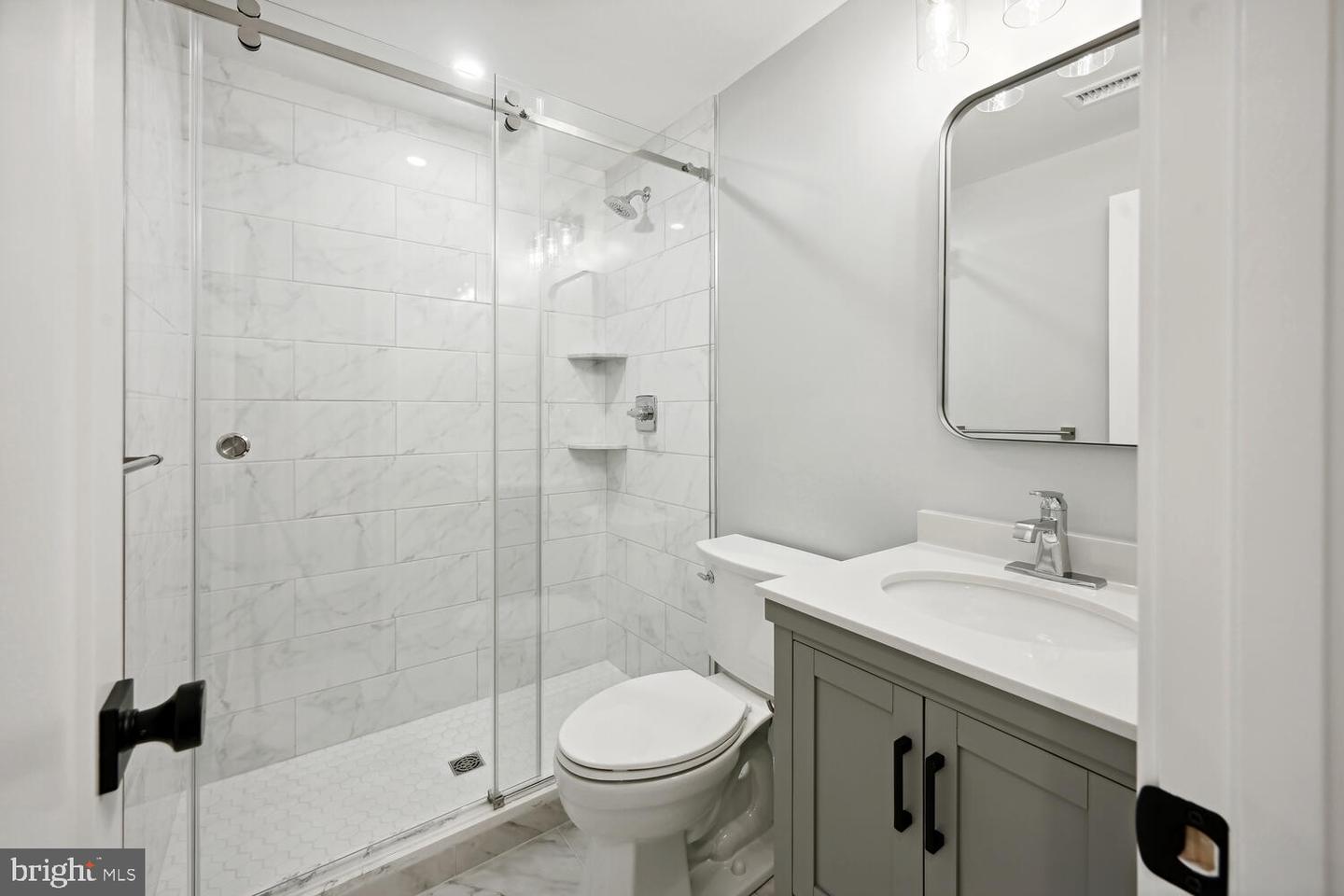1850 INGLESIDE TER NW #2, WASHINGTON, District Of Columbia 20010, 6 Bedrooms Bedrooms, ,5 BathroomsBathrooms,Residential,For sale,1850 INGLESIDE TER NW #2,DCDC2204310 MLS # DCDC2204310