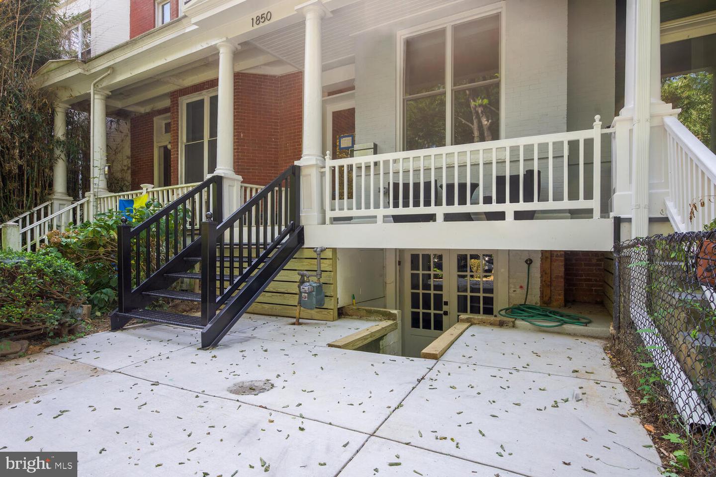 1850 INGLESIDE TER NW #2, WASHINGTON, District Of Columbia 20010, 6 Bedrooms Bedrooms, ,5 BathroomsBathrooms,Residential,For sale,1850 INGLESIDE TER NW #2,DCDC2204310 MLS # DCDC2204310