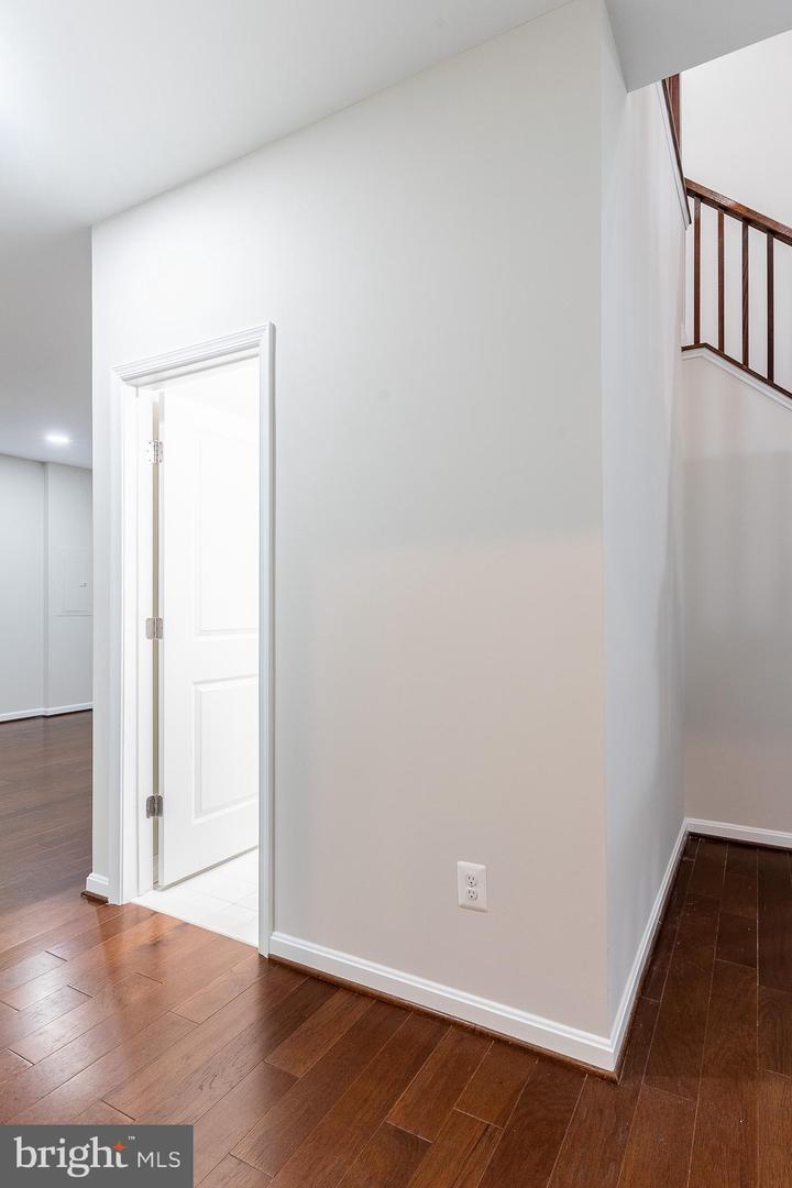 23480 EPPERSON SQ, BRAMBLETON, Virginia 20148, 3 Bedrooms Bedrooms, ,3 BathroomsBathrooms,Residential,For sale,23480 EPPERSON SQ,VALO2098892 MLS # VALO2098892