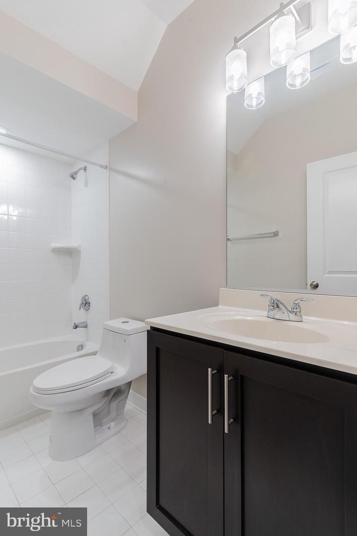 23480 EPPERSON SQ, BRAMBLETON, Virginia 20148, 3 Bedrooms Bedrooms, ,3 BathroomsBathrooms,Residential,For sale,23480 EPPERSON SQ,VALO2098892 MLS # VALO2098892