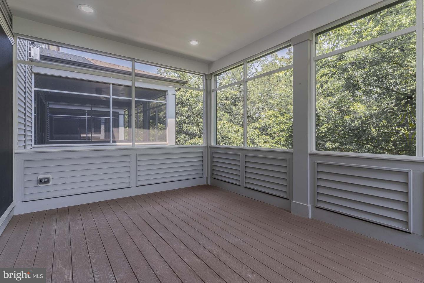 23480 EPPERSON SQ, BRAMBLETON, Virginia 20148, 3 Bedrooms Bedrooms, ,3 BathroomsBathrooms,Residential,For sale,23480 EPPERSON SQ,VALO2098892 MLS # VALO2098892
