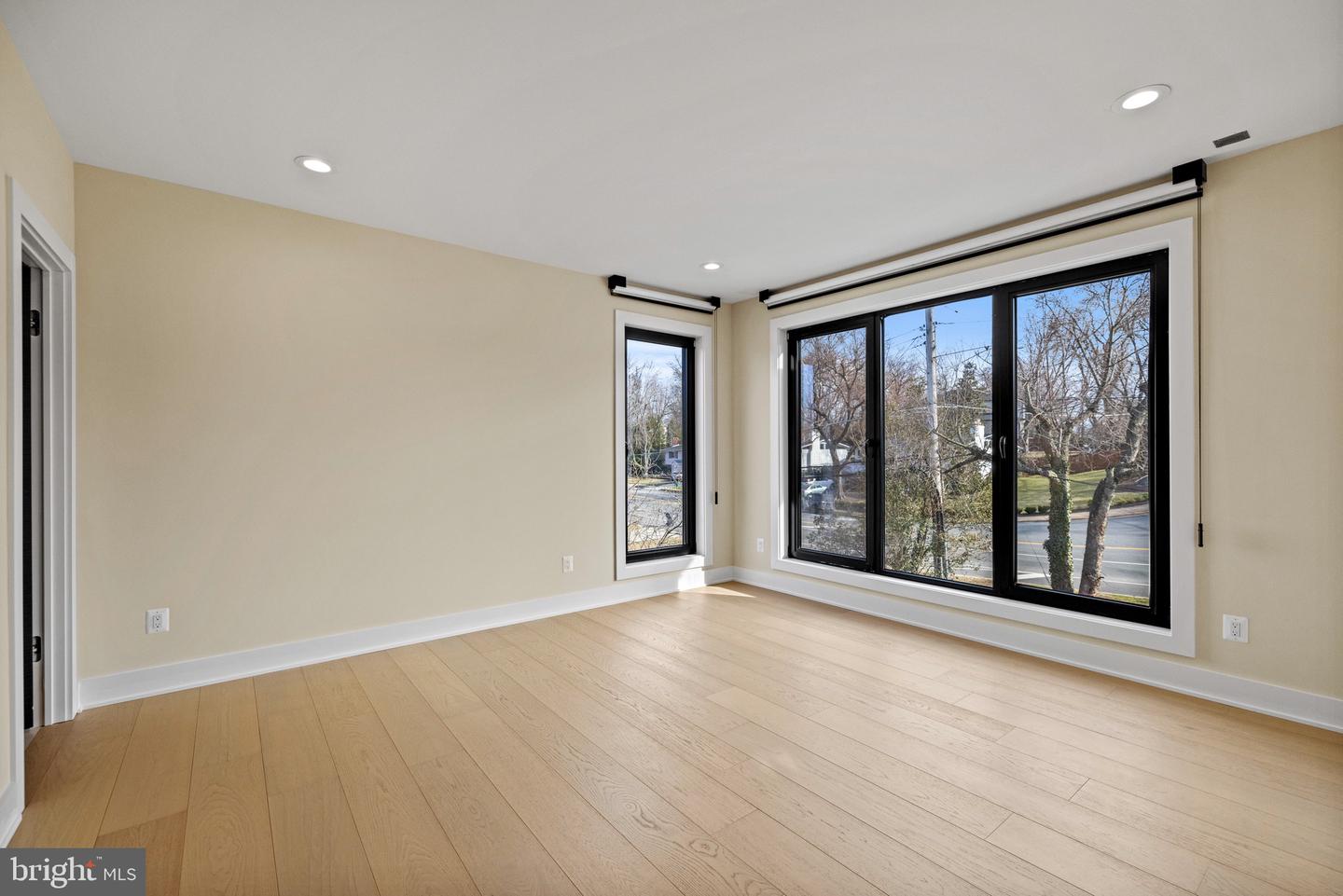 1573 WESTMORELAND ST, MCLEAN, Virginia 22101, 6 Bedrooms Bedrooms, ,6 BathroomsBathrooms,Residential,For sale,1573 WESTMORELAND ST,VAFX2245904 MLS # VAFX2245904