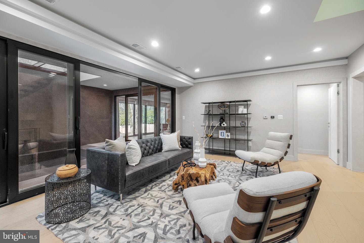 1573 WESTMORELAND ST, MCLEAN, Virginia 22101, 6 Bedrooms Bedrooms, ,6 BathroomsBathrooms,Residential,For sale,1573 WESTMORELAND ST,VAFX2245904 MLS # VAFX2245904