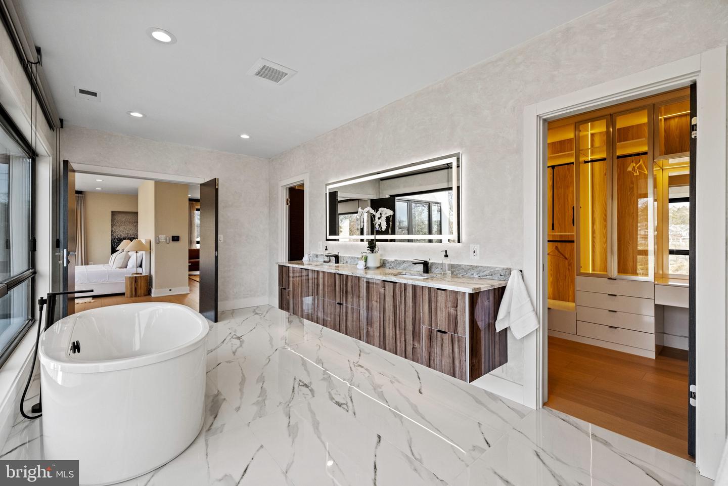1573 WESTMORELAND ST, MCLEAN, Virginia 22101, 6 Bedrooms Bedrooms, ,6 BathroomsBathrooms,Residential,For sale,1573 WESTMORELAND ST,VAFX2245904 MLS # VAFX2245904