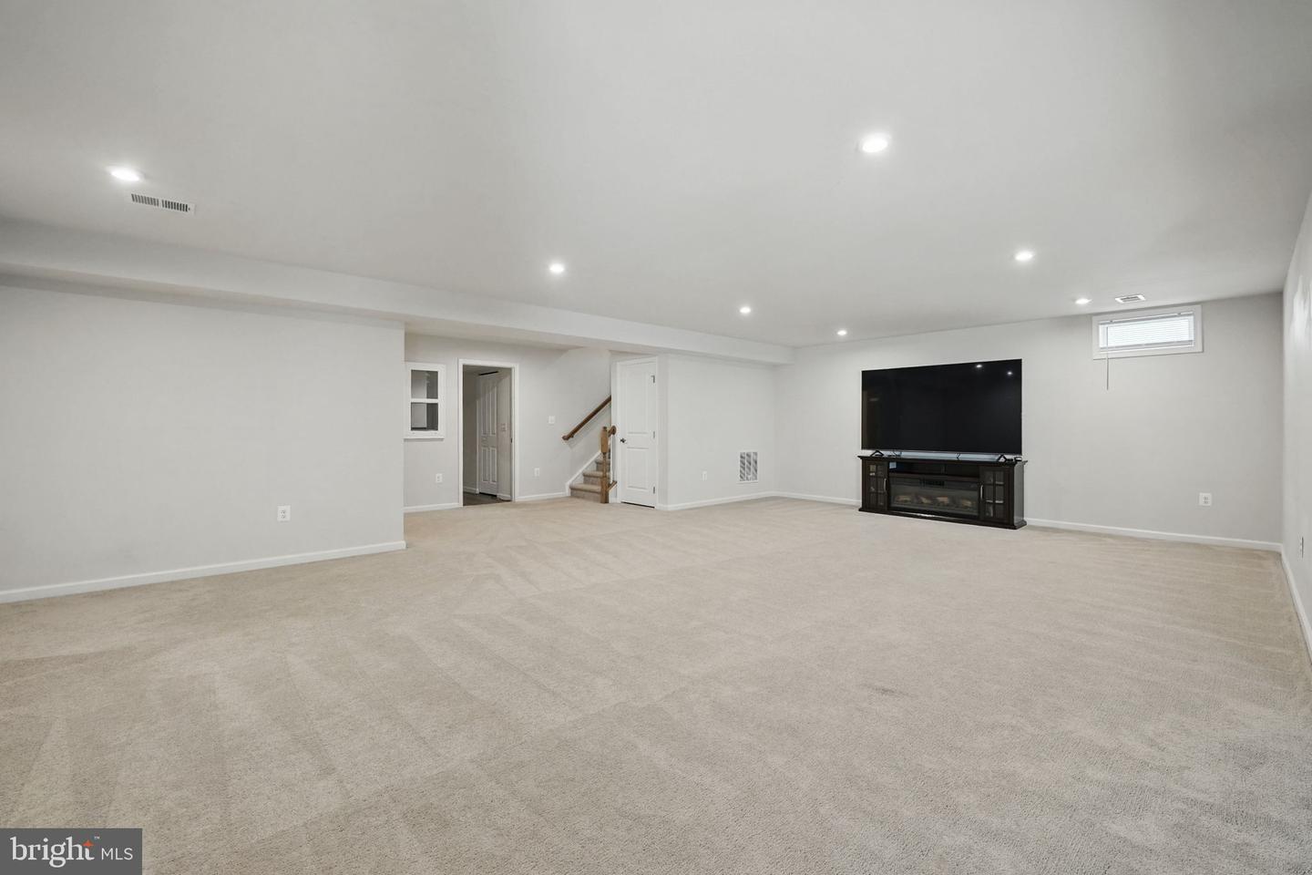 8905 SAINT LANDRY LN, SPOTSYLVANIA, Virginia 22553, 4 Bedrooms Bedrooms, 9 Rooms Rooms,3 BathroomsBathrooms,Residential,For sale,8905 SAINT LANDRY LN,VASP2033736 MLS # VASP2033736