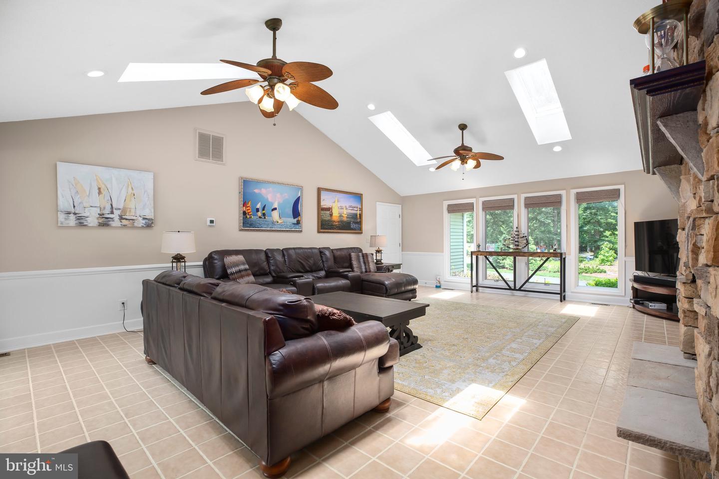 14 OLDE PLANTATION DR, FREDERICKSBURG, Virginia 22407, 5 Bedrooms Bedrooms, ,4 BathroomsBathrooms,Residential,For sale,14 OLDE PLANTATION DR,VASP2033742 MLS # VASP2033742