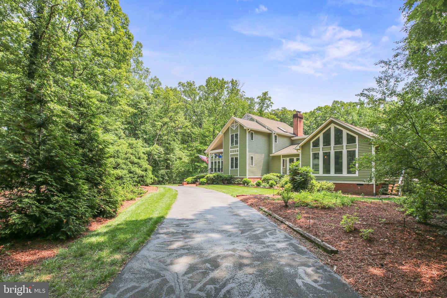 14 OLDE PLANTATION DR, FREDERICKSBURG, Virginia 22407, 5 Bedrooms Bedrooms, ,4 BathroomsBathrooms,Residential,For sale,14 OLDE PLANTATION DR,VASP2033742 MLS # VASP2033742