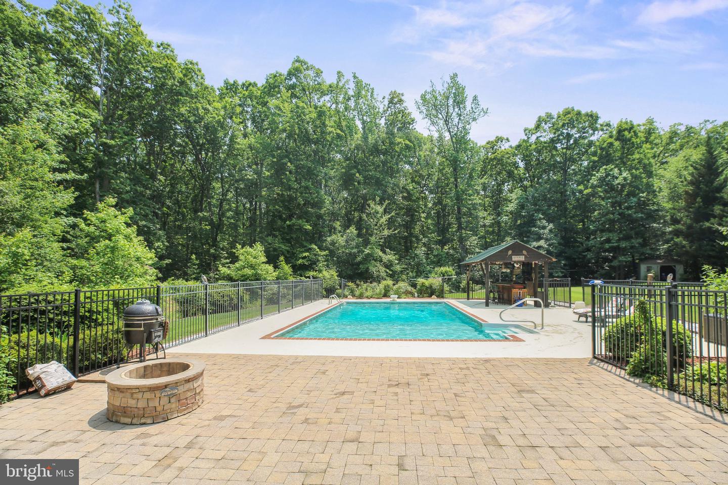 14 OLDE PLANTATION DR, FREDERICKSBURG, Virginia 22407, 5 Bedrooms Bedrooms, ,4 BathroomsBathrooms,Residential,For sale,14 OLDE PLANTATION DR,VASP2033742 MLS # VASP2033742