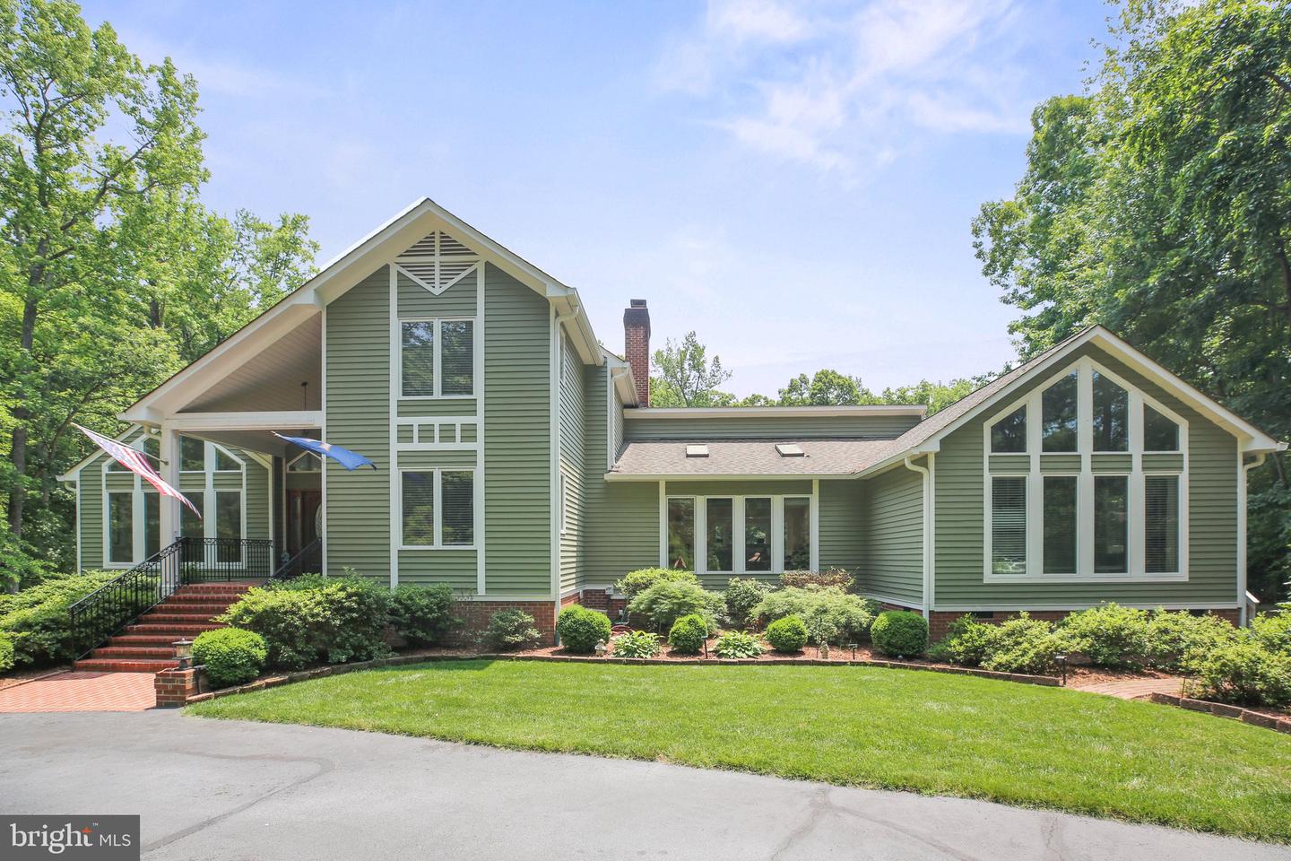 14 OLDE PLANTATION DR, FREDERICKSBURG, Virginia 22407, 5 Bedrooms Bedrooms, ,4 BathroomsBathrooms,Residential,For sale,14 OLDE PLANTATION DR,VASP2033742 MLS # VASP2033742