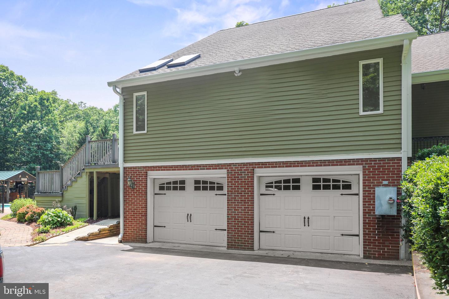 14 OLDE PLANTATION DR, FREDERICKSBURG, Virginia 22407, 5 Bedrooms Bedrooms, ,4 BathroomsBathrooms,Residential,For sale,14 OLDE PLANTATION DR,VASP2033742 MLS # VASP2033742