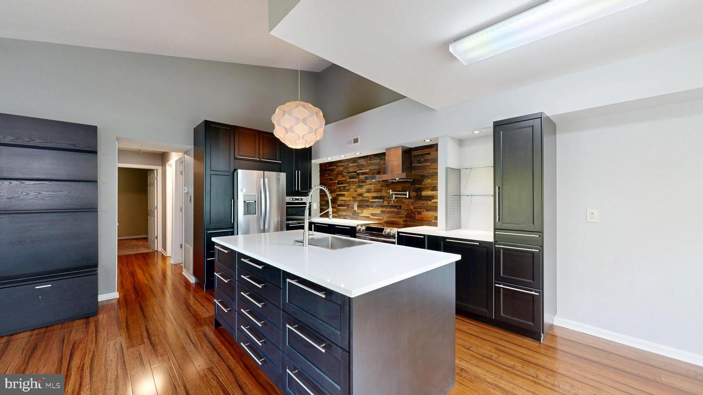 7884 WAVERLEY MILL CT #4, GAINESVILLE, Virginia 20155, 2 Bedrooms Bedrooms, ,2 BathroomsBathrooms,Residential,For sale,7884 WAVERLEY MILL CT #4,VAPW2096402 MLS # VAPW2096402