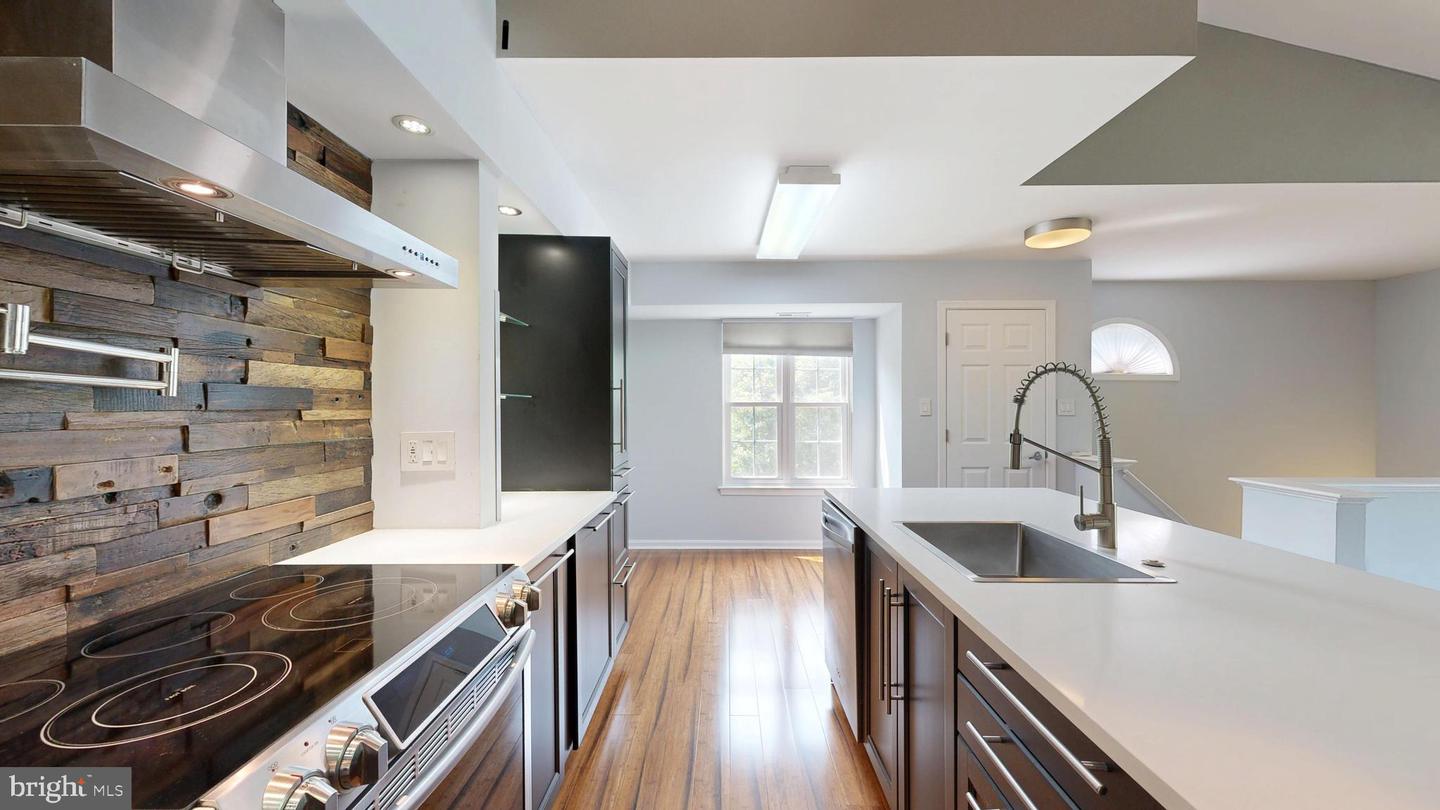 7884 WAVERLEY MILL CT #4, GAINESVILLE, Virginia 20155, 2 Bedrooms Bedrooms, ,2 BathroomsBathrooms,Residential,For sale,7884 WAVERLEY MILL CT #4,VAPW2096402 MLS # VAPW2096402