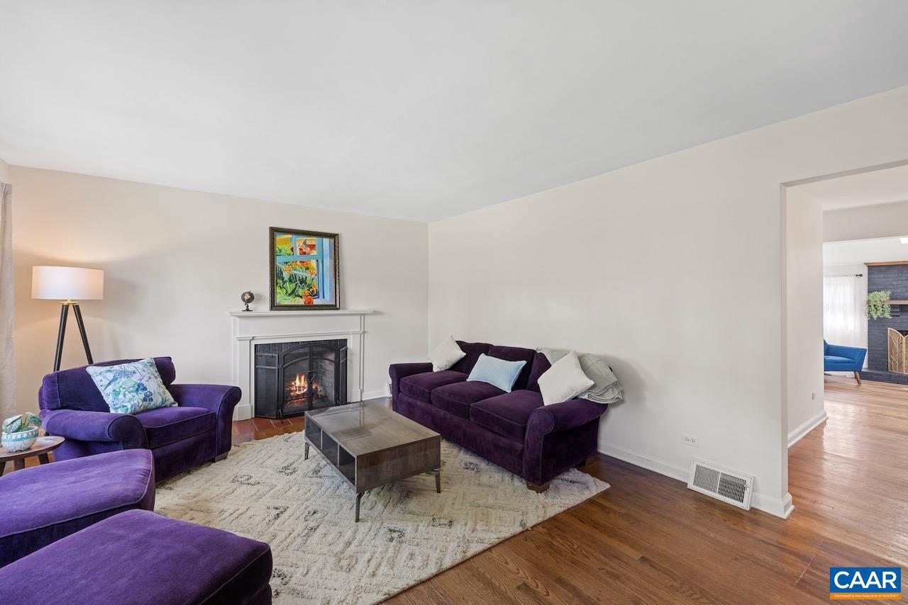 1007 SAINT CHARLES AVE, CHARLOTTESVILLE, Virginia 22901, 3 Bedrooms Bedrooms, ,2 BathroomsBathrooms,Residential,For sale,1007 SAINT CHARLES AVE,665417 MLS # 665417