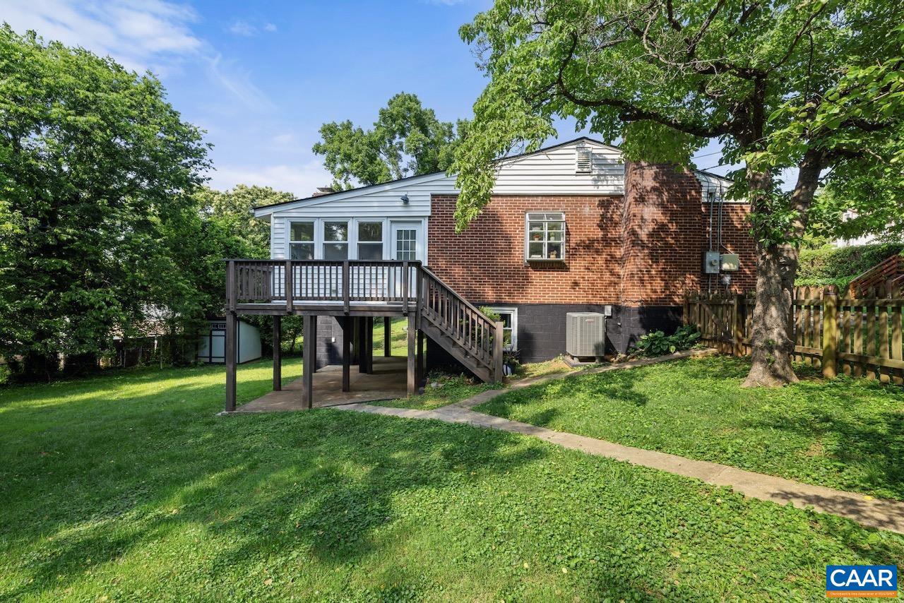 1007 SAINT CHARLES AVE, CHARLOTTESVILLE, Virginia 22901, 3 Bedrooms Bedrooms, ,2 BathroomsBathrooms,Residential,For sale,1007 SAINT CHARLES AVE,665417 MLS # 665417