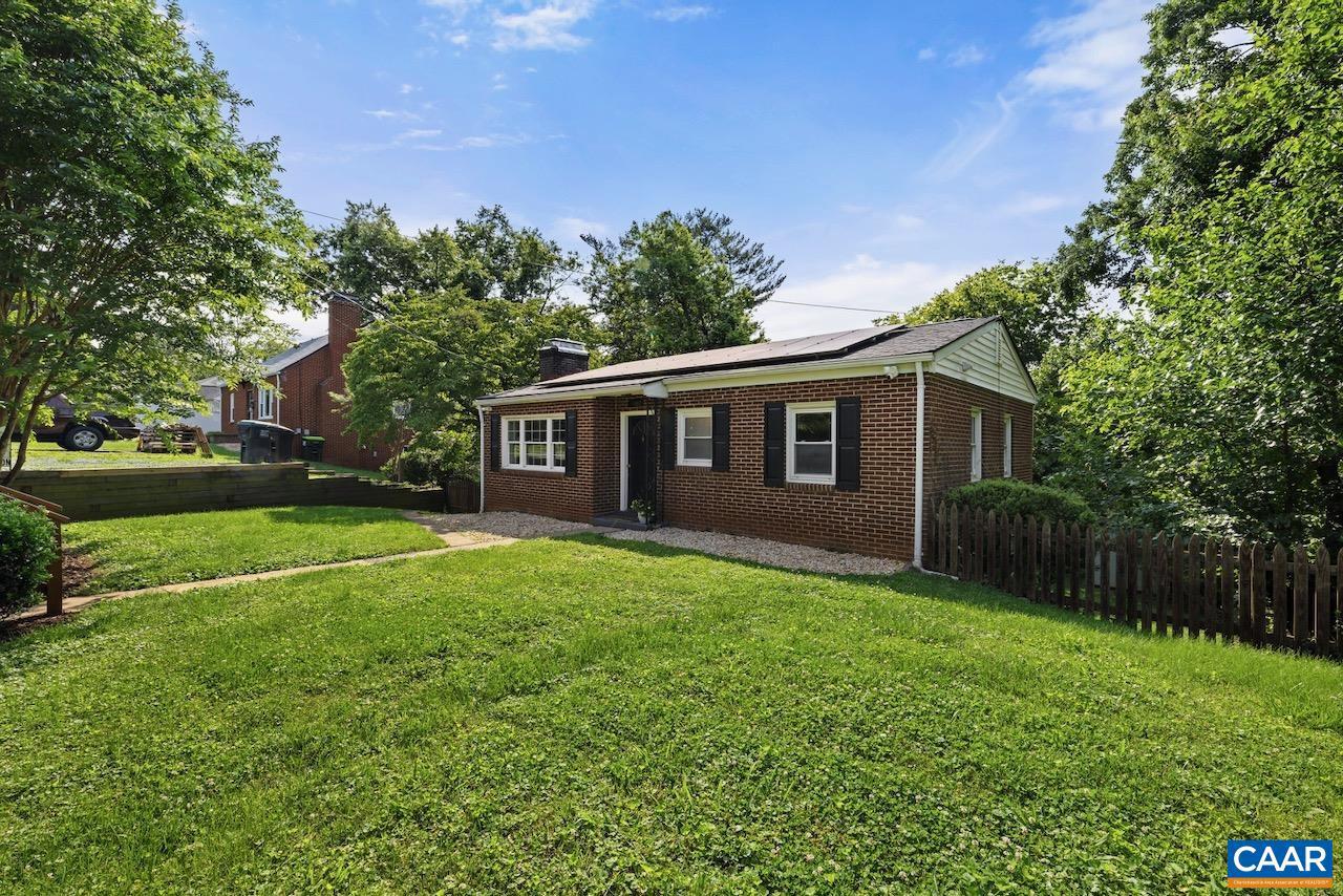 1007 SAINT CHARLES AVE, CHARLOTTESVILLE, Virginia 22901, 3 Bedrooms Bedrooms, ,2 BathroomsBathrooms,Residential,For sale,1007 SAINT CHARLES AVE,665417 MLS # 665417