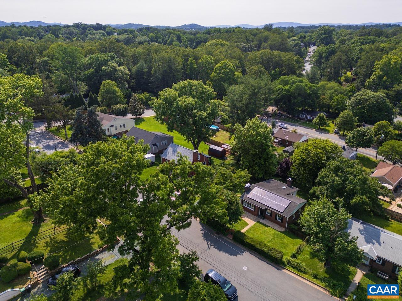 1007 SAINT CHARLES AVE, CHARLOTTESVILLE, Virginia 22901, 3 Bedrooms Bedrooms, ,2 BathroomsBathrooms,Residential,For sale,1007 SAINT CHARLES AVE,665417 MLS # 665417